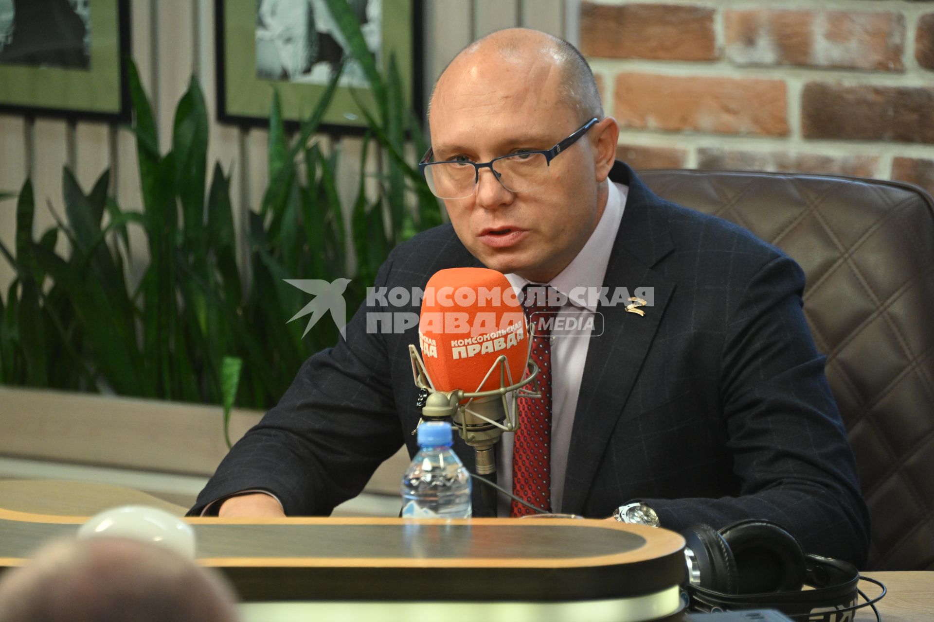Виталий Ганчев на радиостанции Комсомольская правда\"