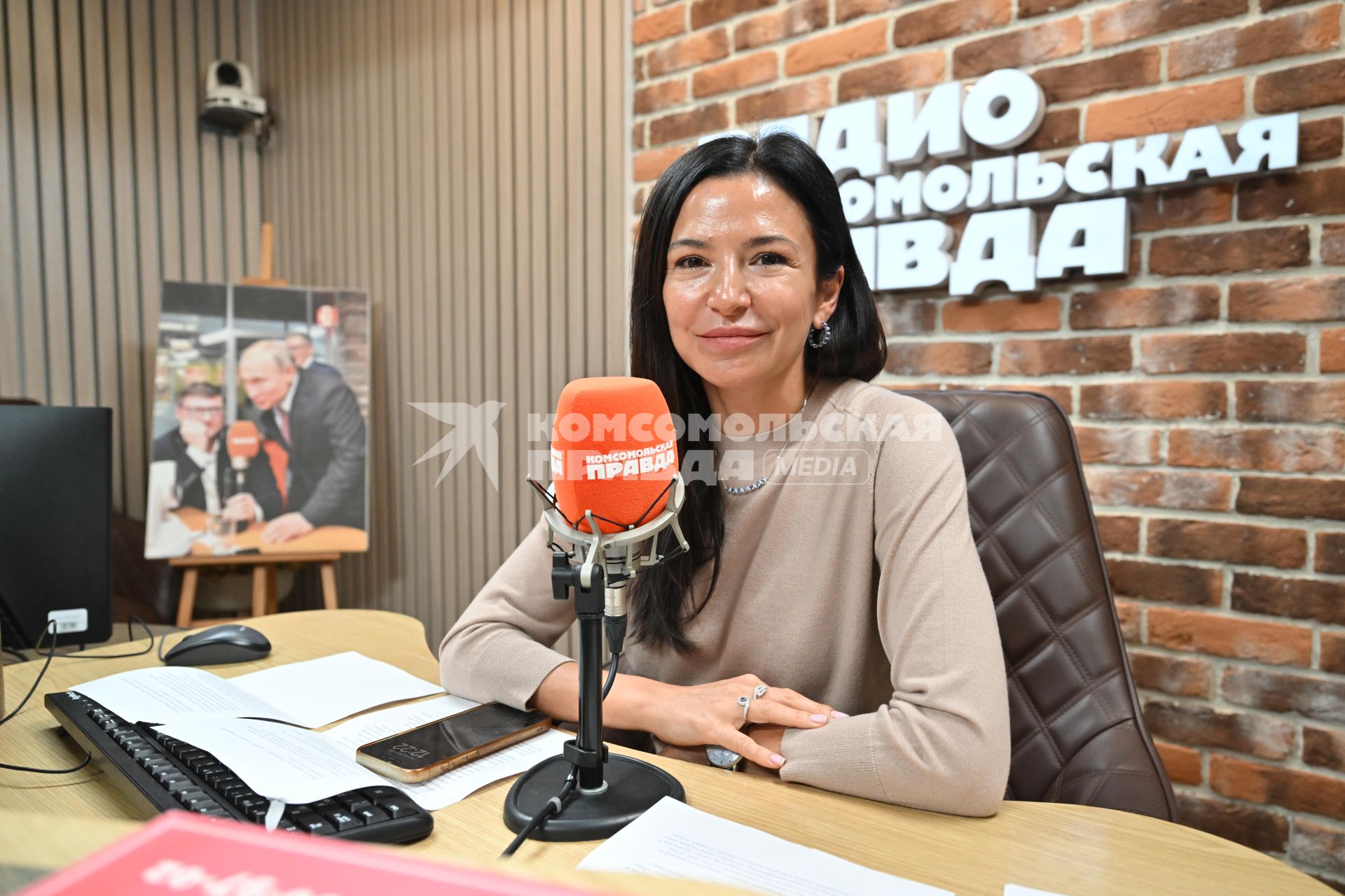 Ольга Журавская на радиостанции Комсомольская правда\"