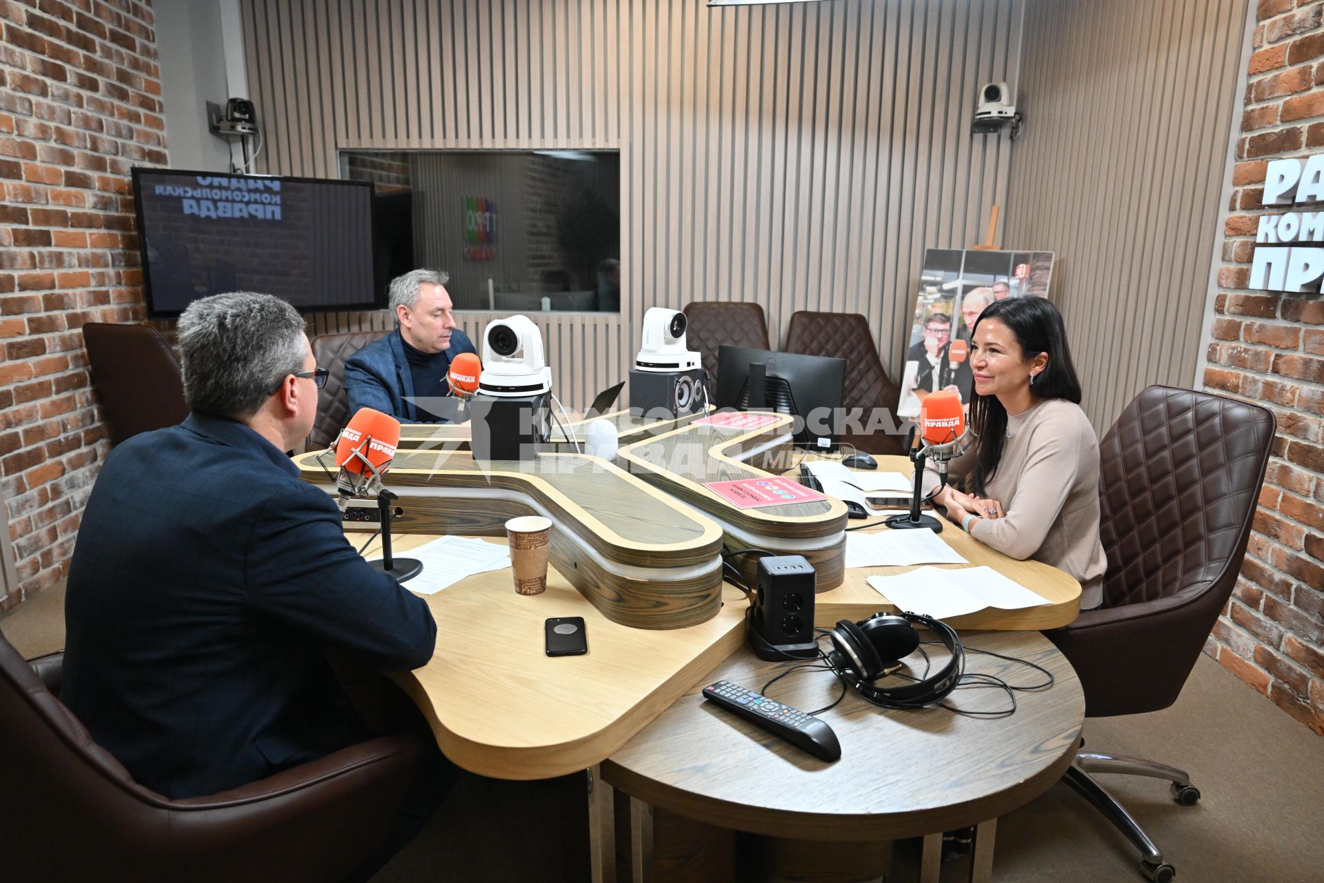 Ольга Журавская на радиостанции Комсомольская правда\"