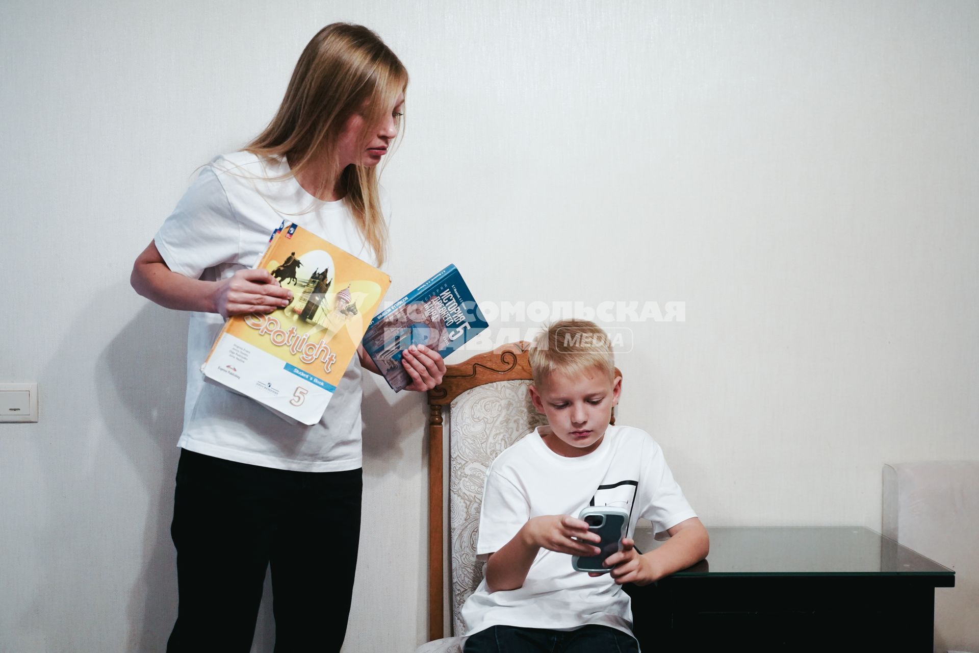 Дети с гаджетами