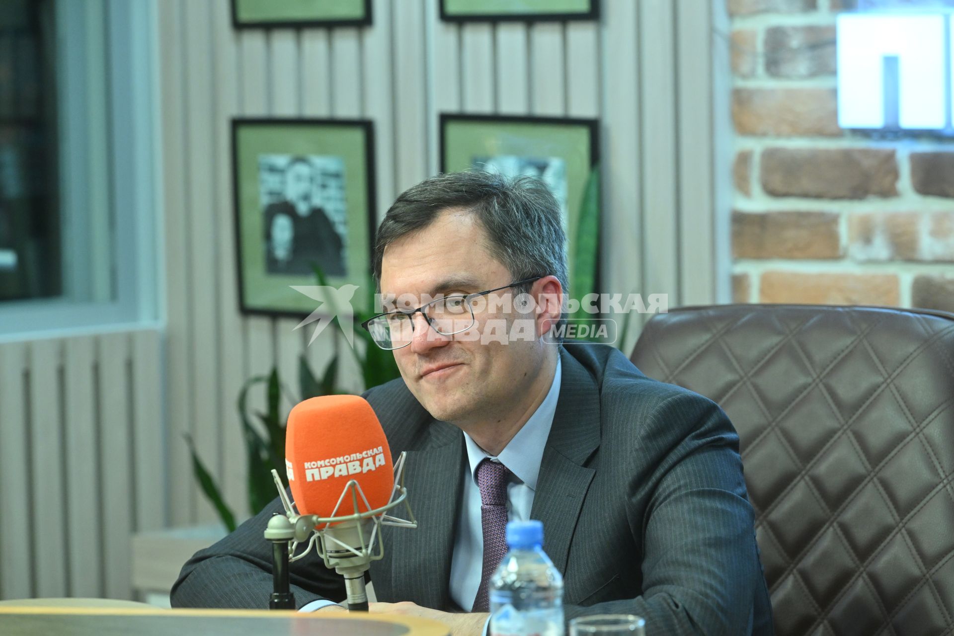 Александр Курьянов на радиостанции \"Комсомольская правда\"