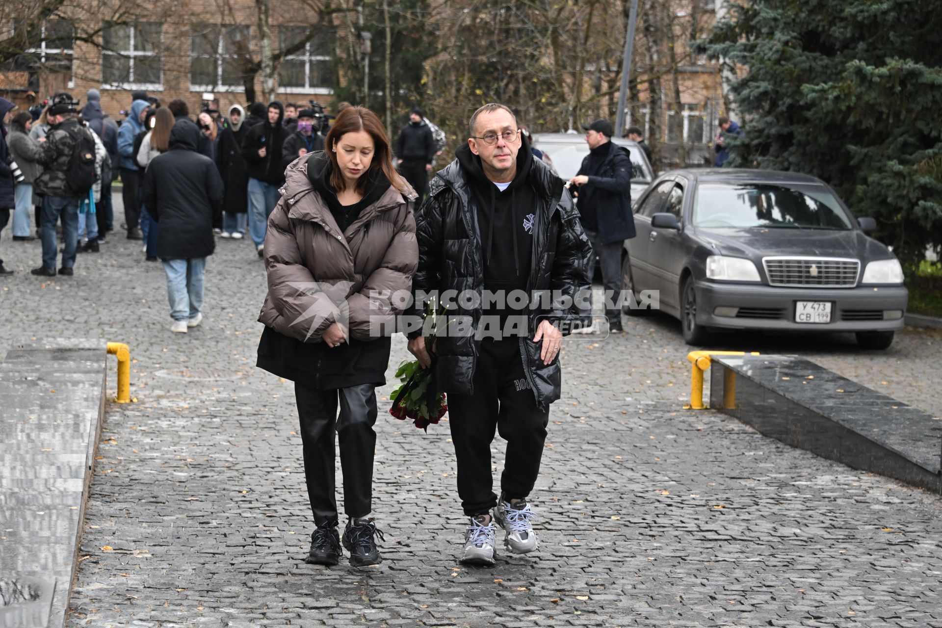 Прощание с актером Романом Поповым