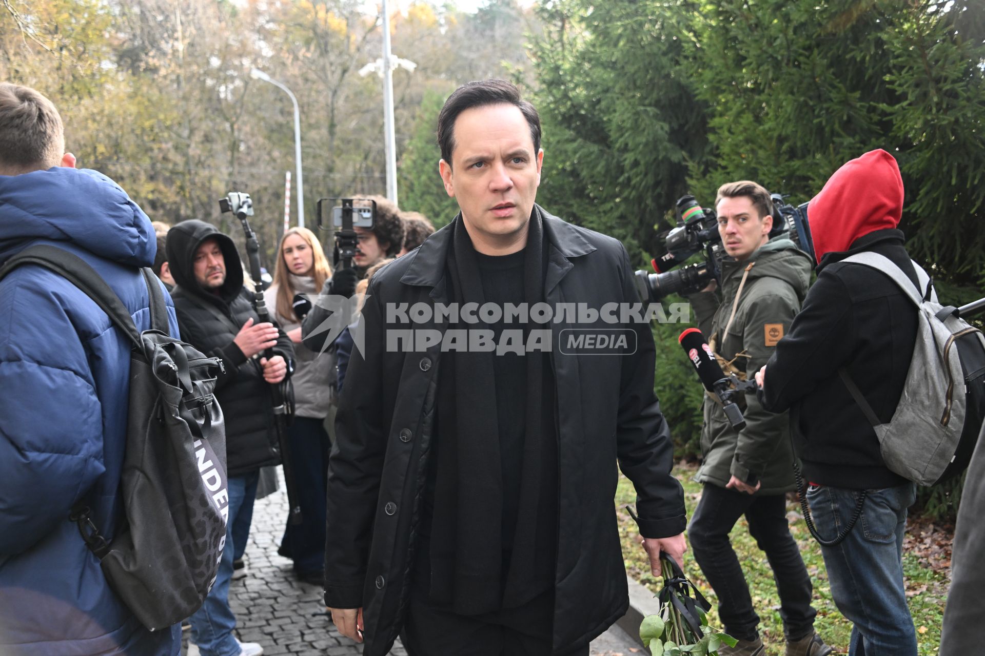 Прощание с актером Романом Поповым