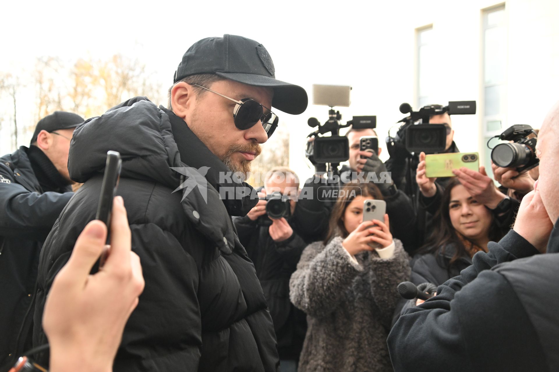 Прощание с актером Романом Поповым