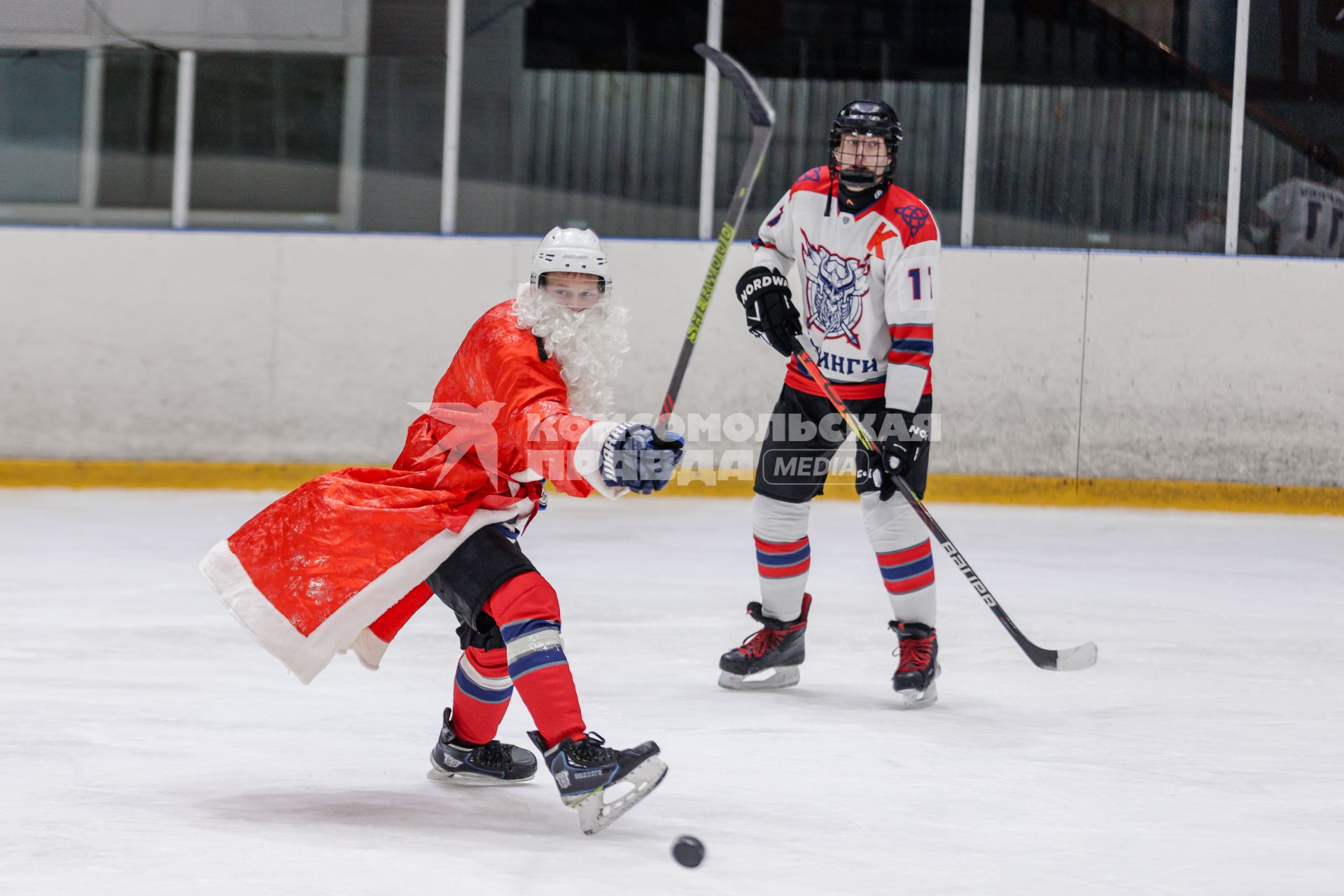 Новогодняя тренировка хоккейной команды Викинги\" в Челябинске