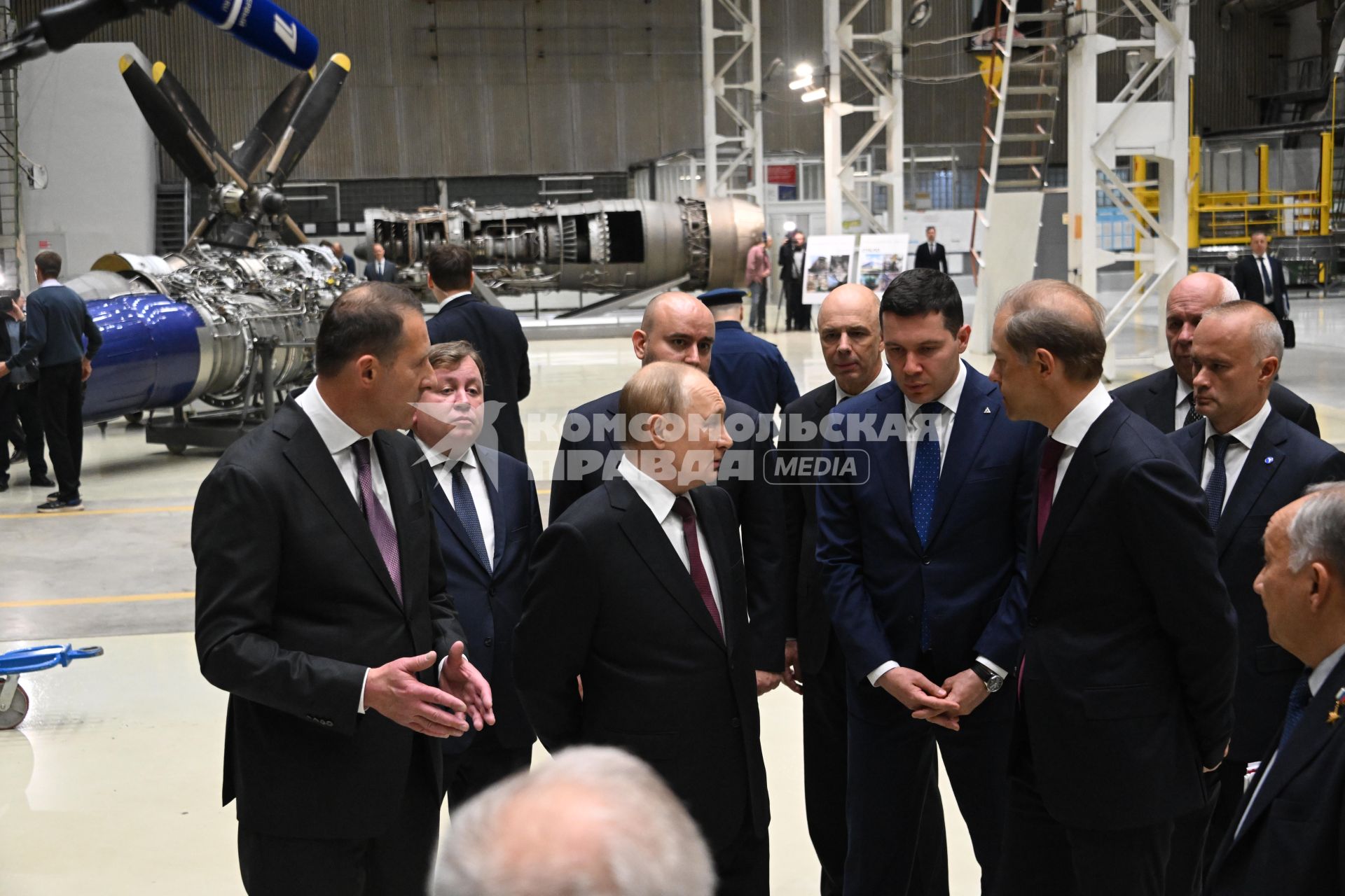 Владимир Путин посетил ПАО ОДК-Кузнецов\" в Самаре