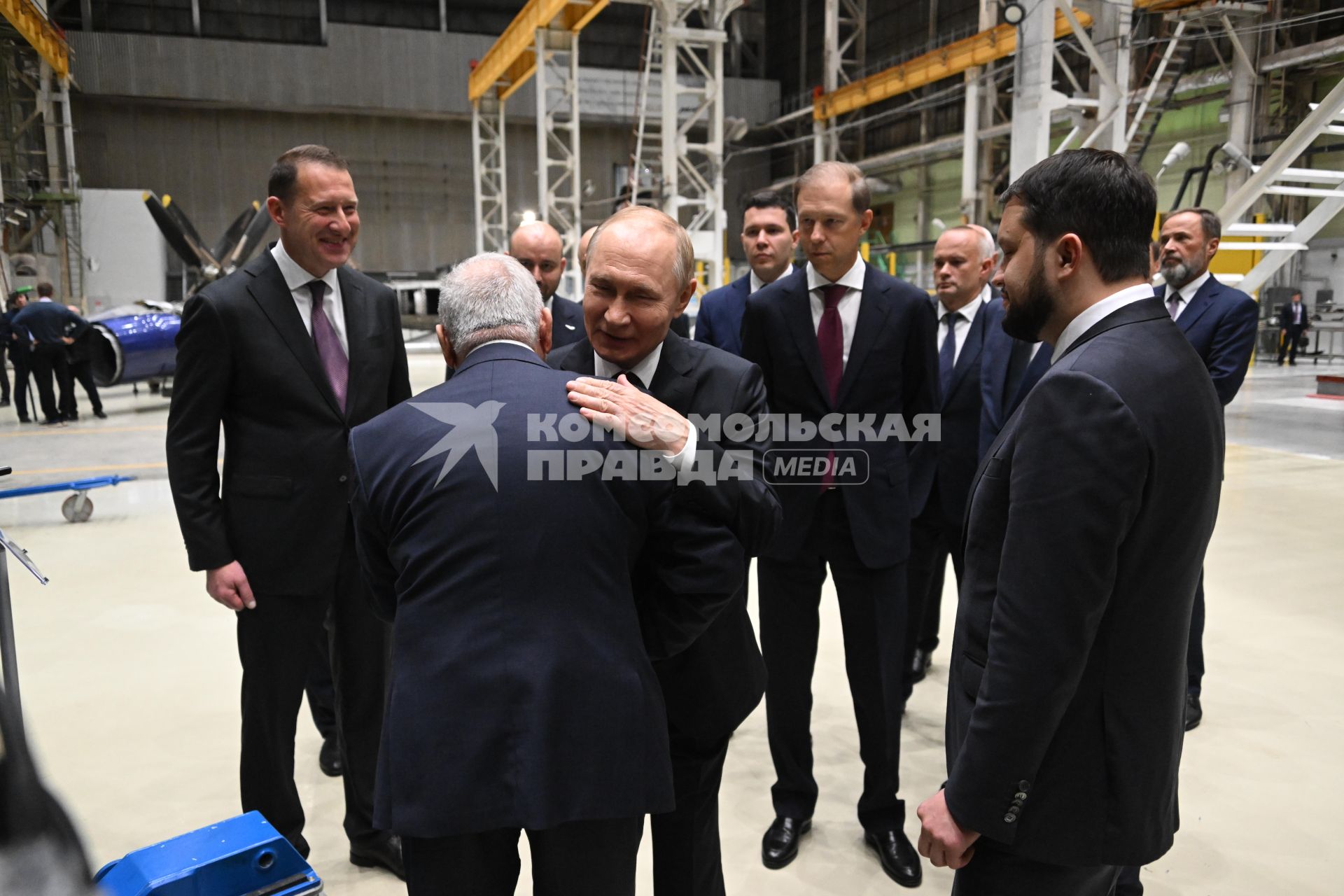 Владимир Путин посетил ПАО ОДК-Кузнецов\" в Самаре