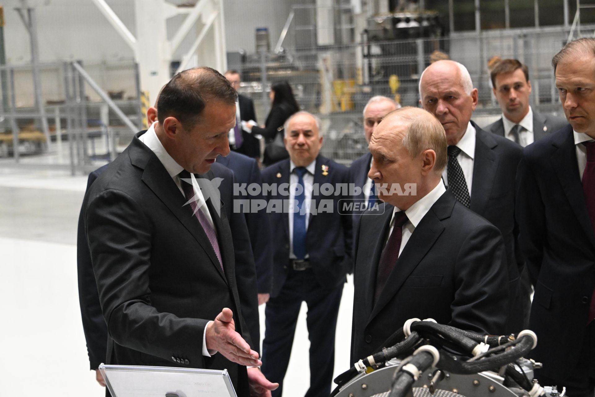 Владимир Путин посетил ПАО ОДК-Кузнецов\" в Самаре