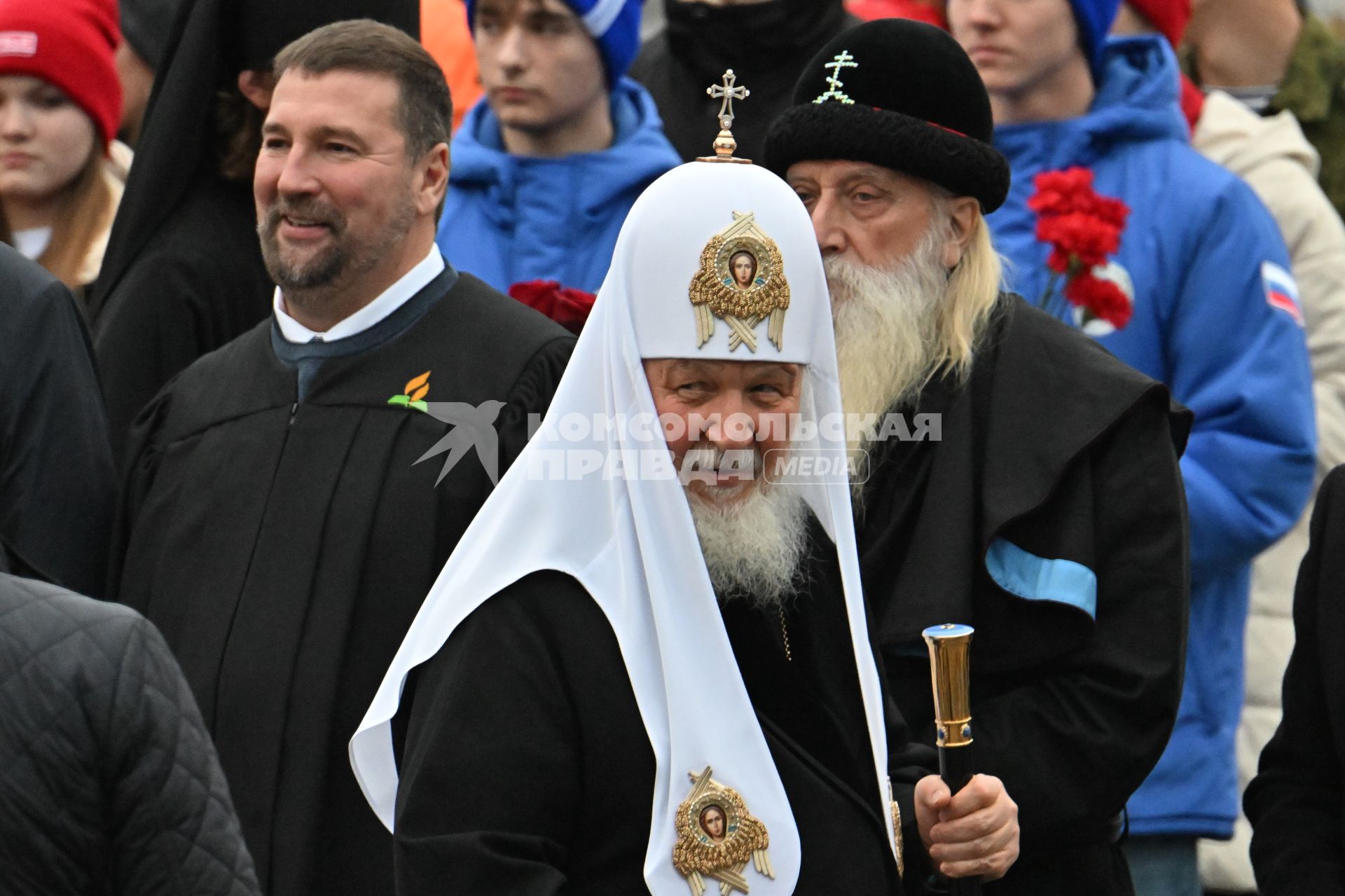 Возложение цветов к памятнику Минину и Пожарскому в Москве