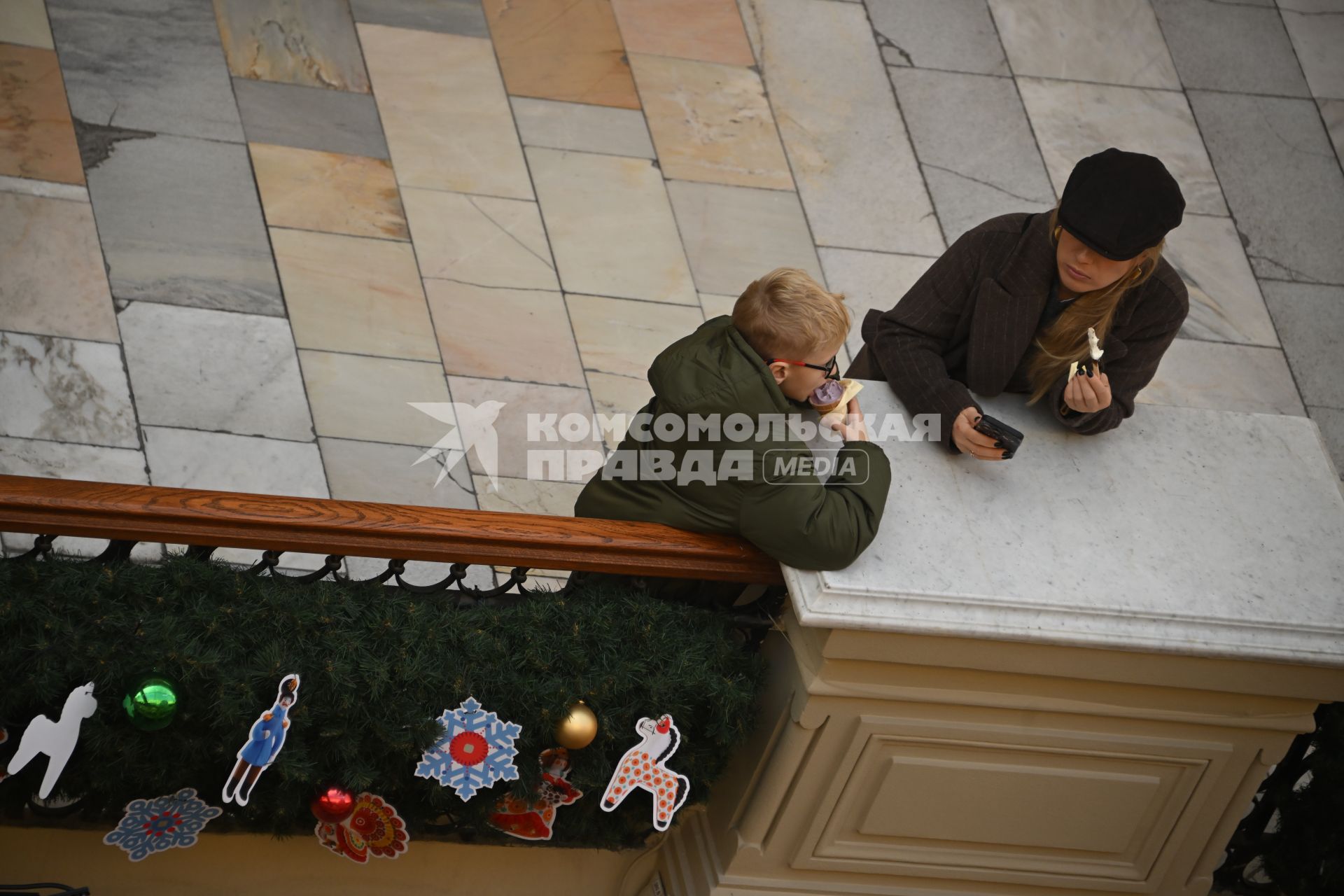 Новогоднее украшение ГУМа