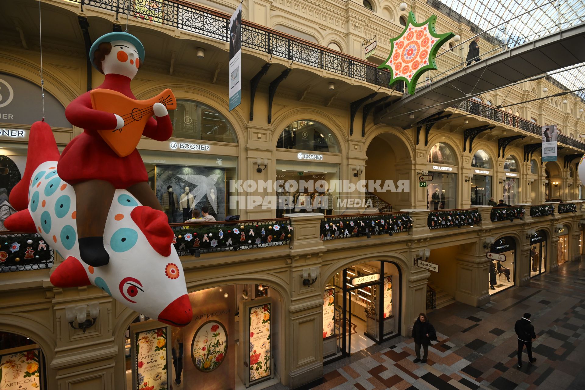 Новогоднее украшение ГУМа