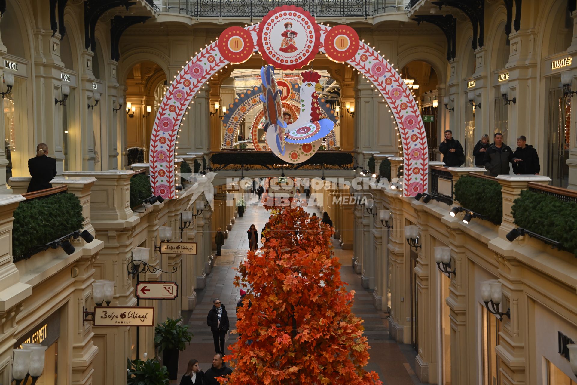 Новогоднее украшение ГУМа