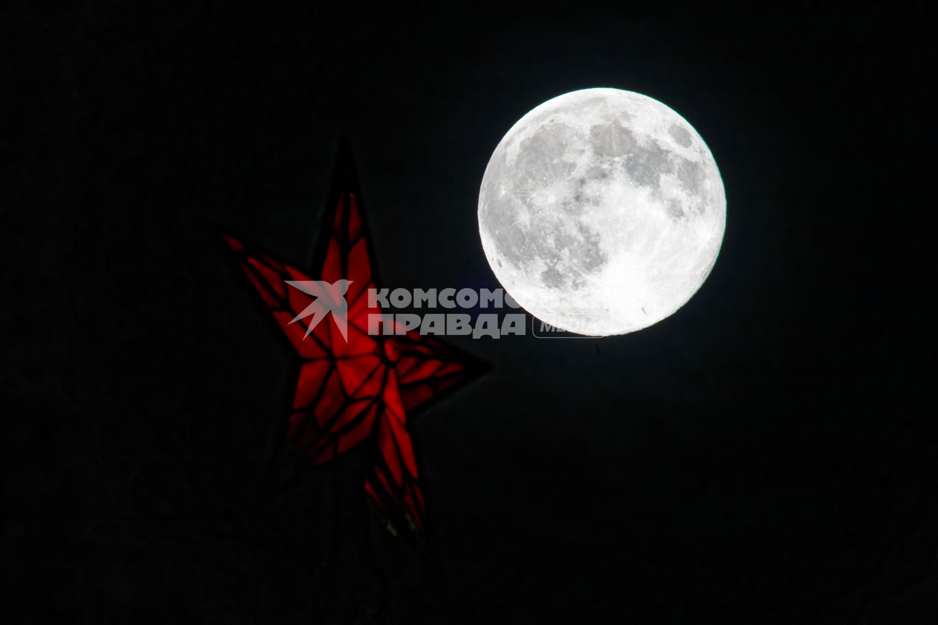 Бобровая луна\" в Москве