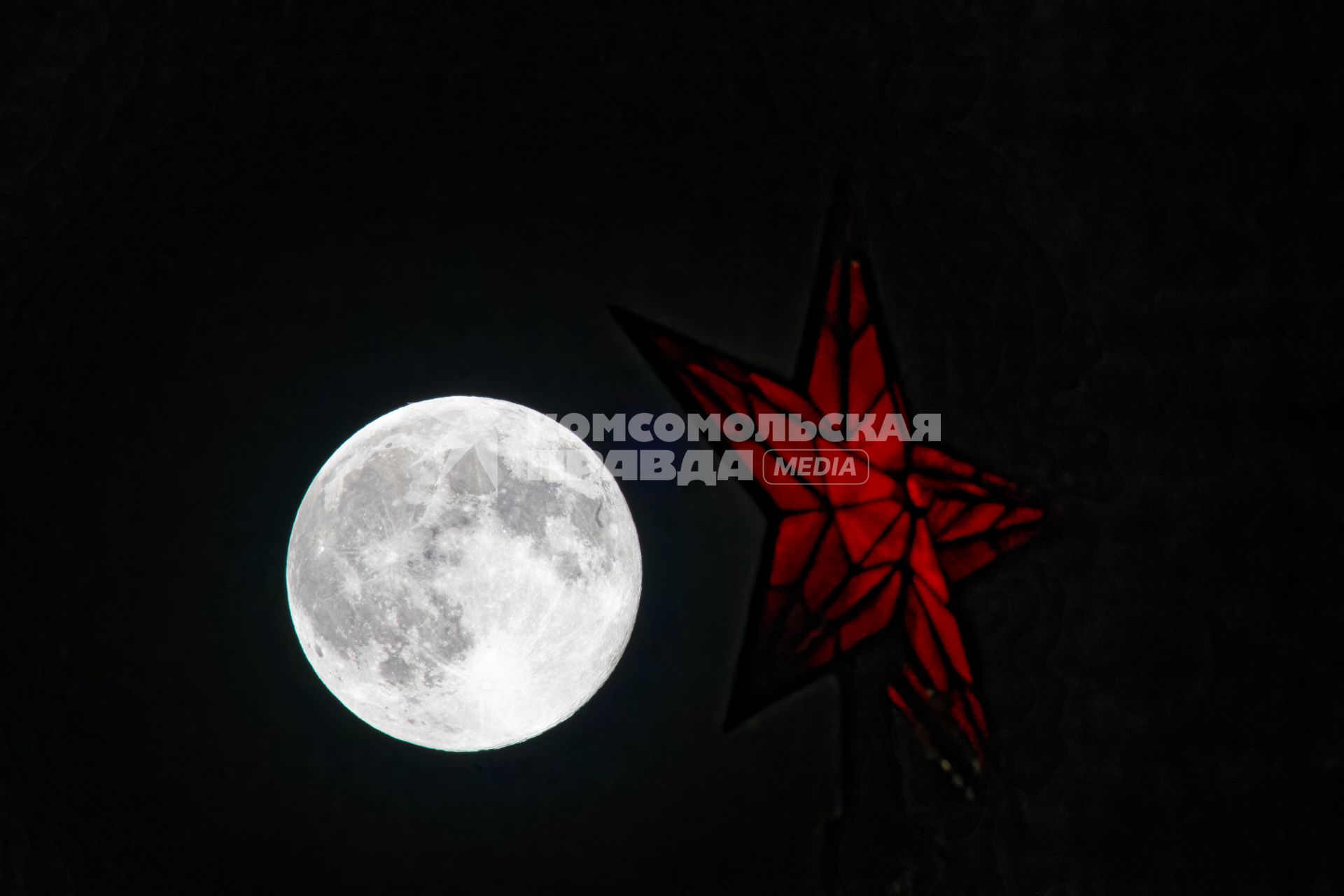 Бобровая луна\" в Москве