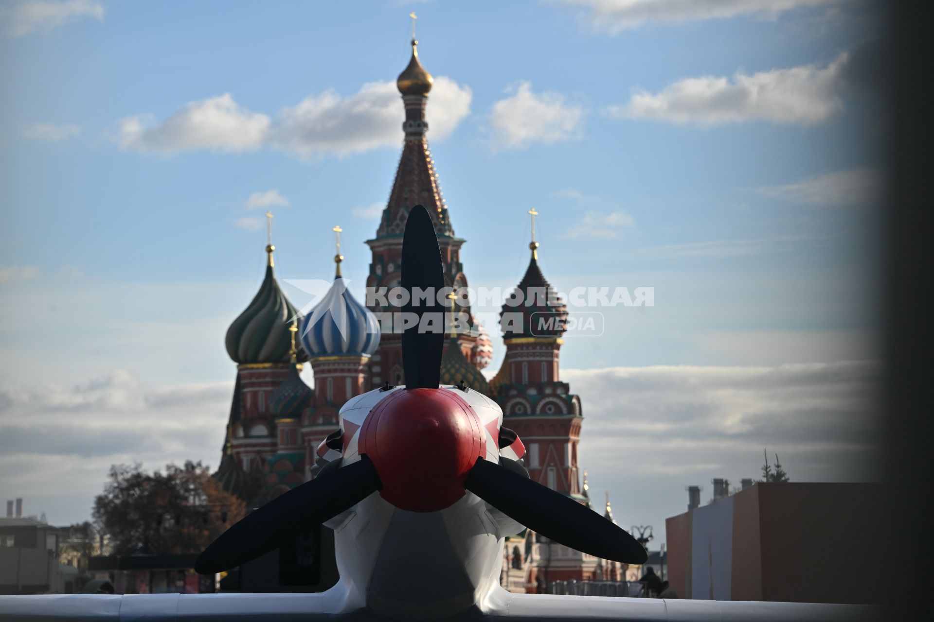 Выставка в честь 84-й годовщины парада 1941 г. на Красной площади