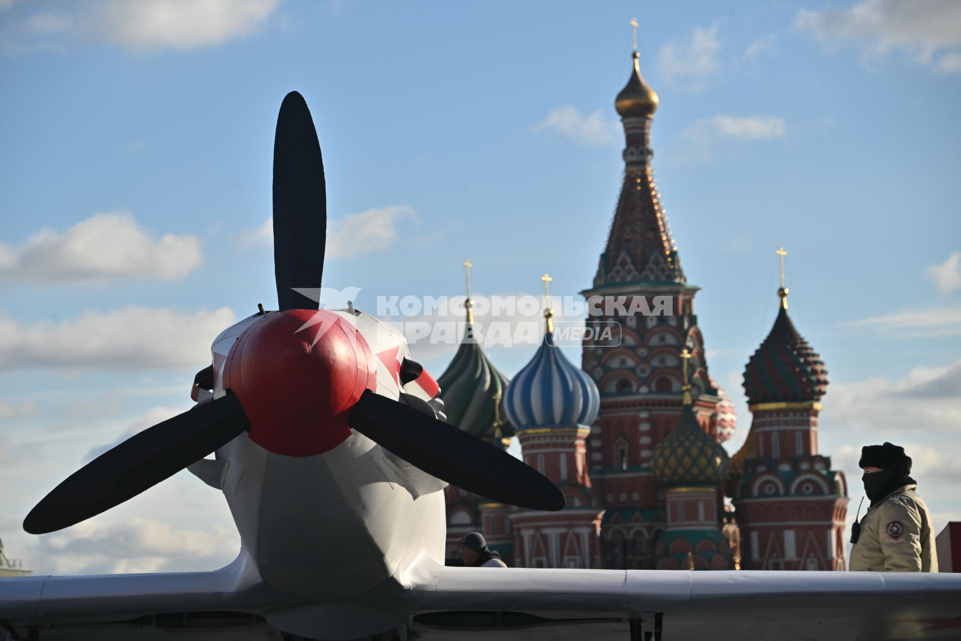 Выставка в честь 84-й годовщины парада 1941 г. на Красной площади