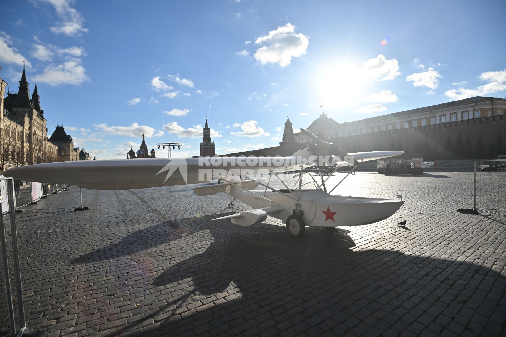 Выставка в честь 84-й годовщины парада 1941 г. на Красной площади