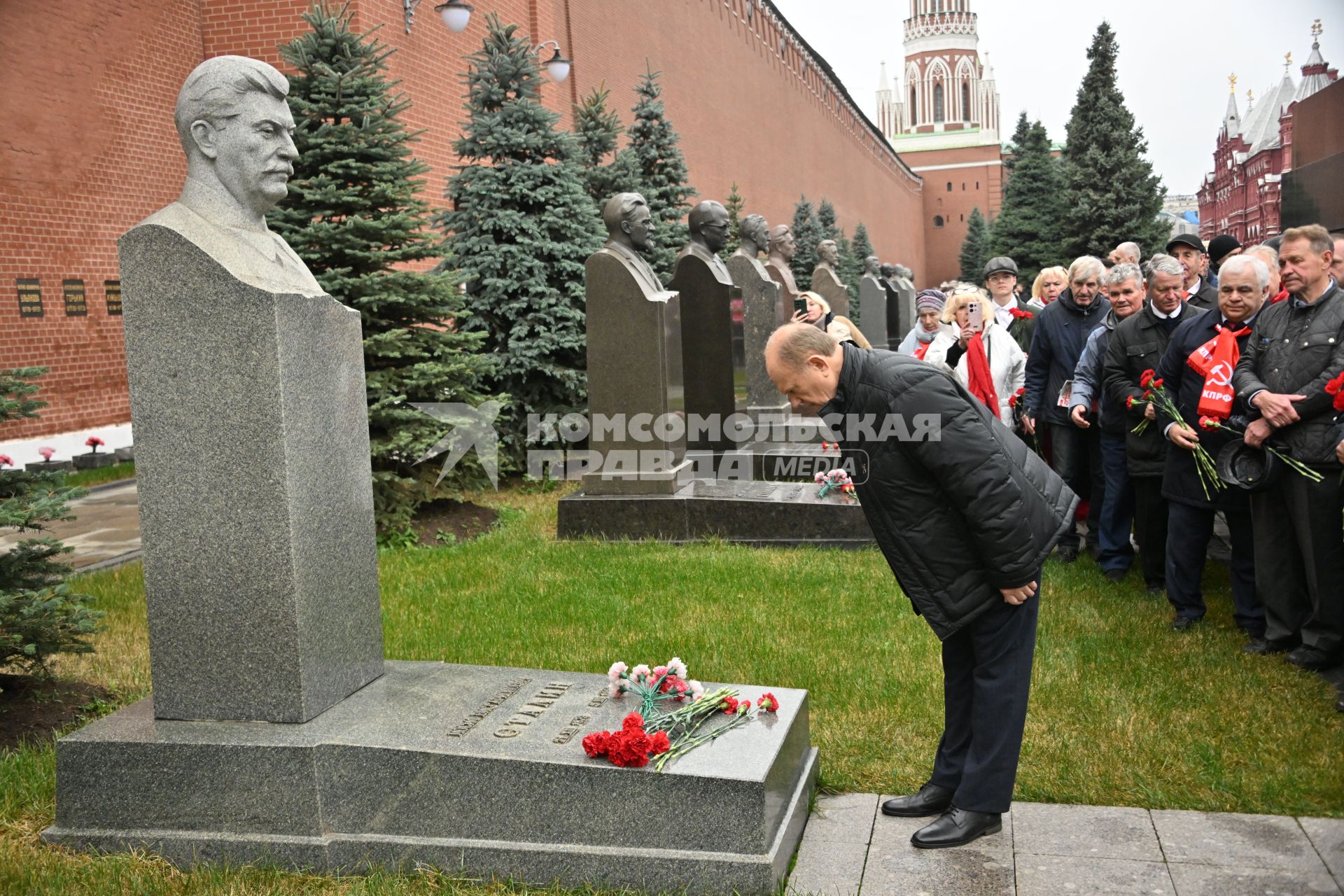 Празднование годовщины Октябрьской революции