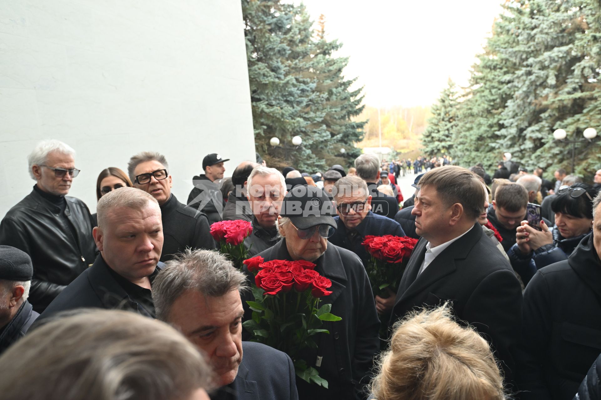 Прощание с телеведущим Юрием Николаевым