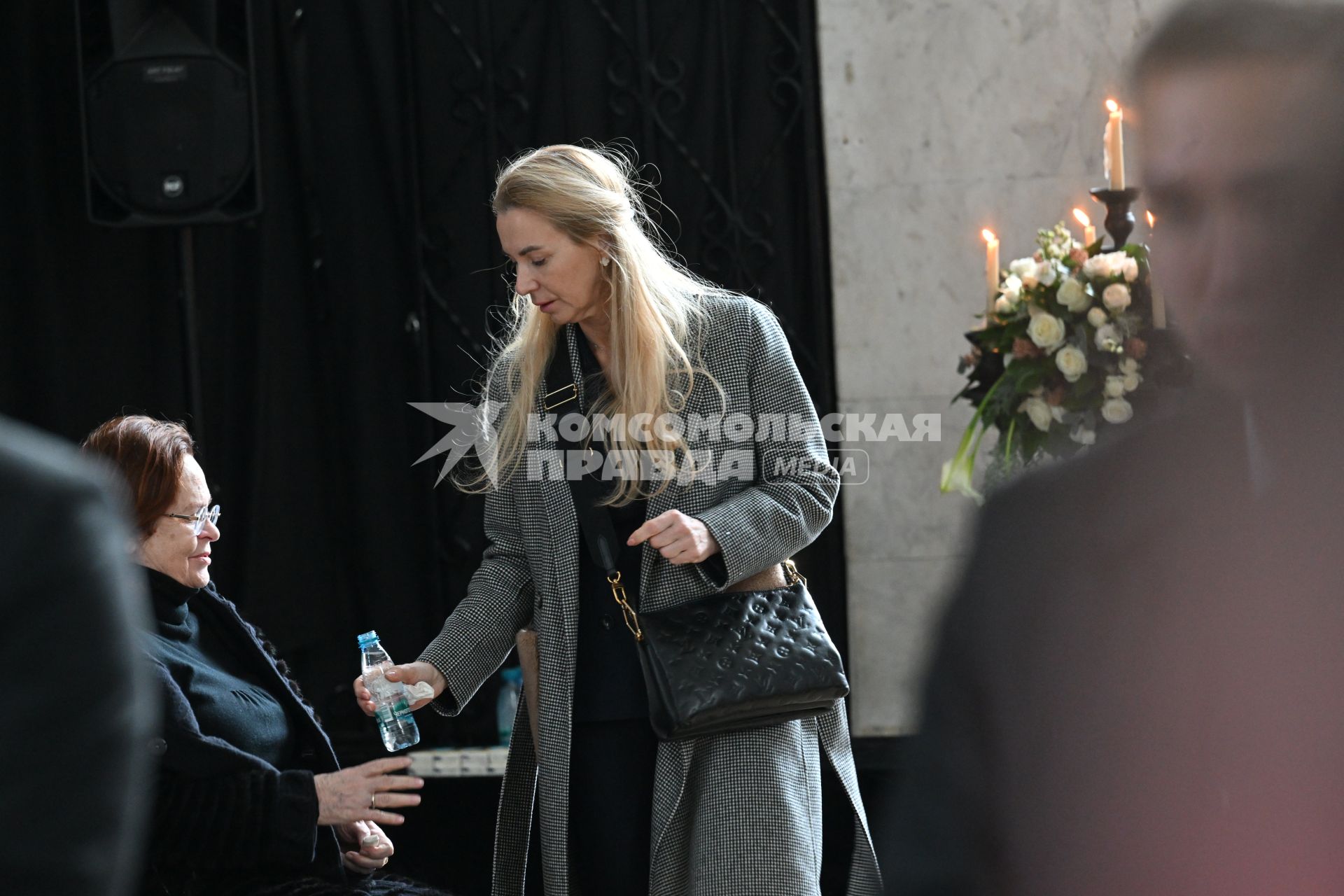 Прощание с телеведущим Юрием Николаевым