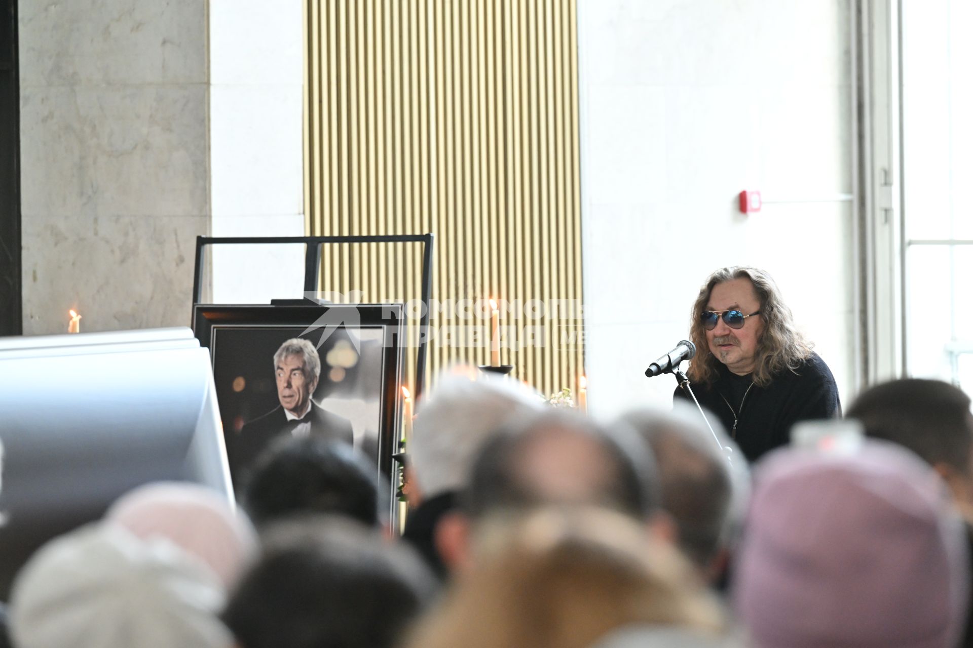 Прощание с телеведущим Юрием Николаевым