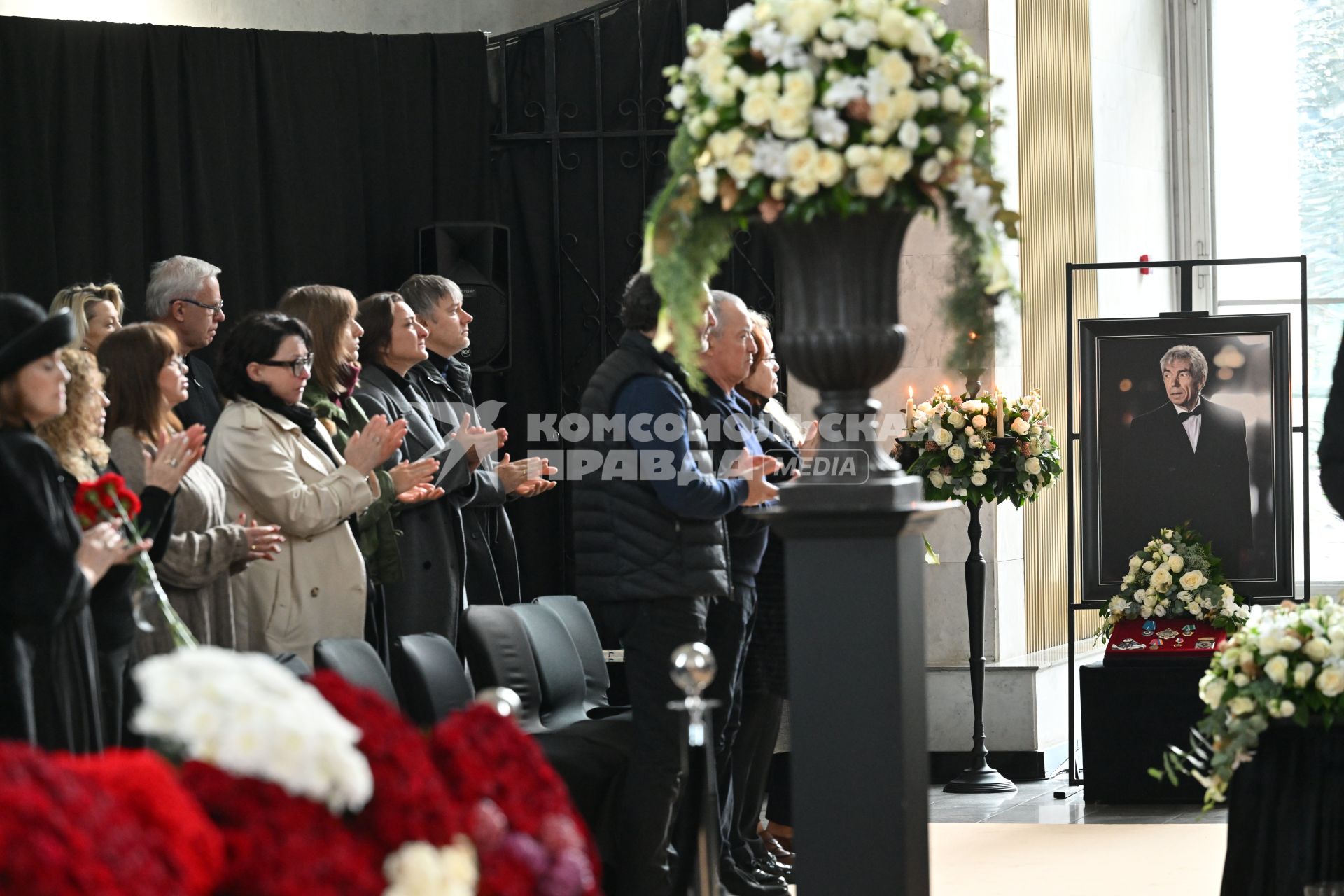 Прощание с телеведущим Юрием Николаевым