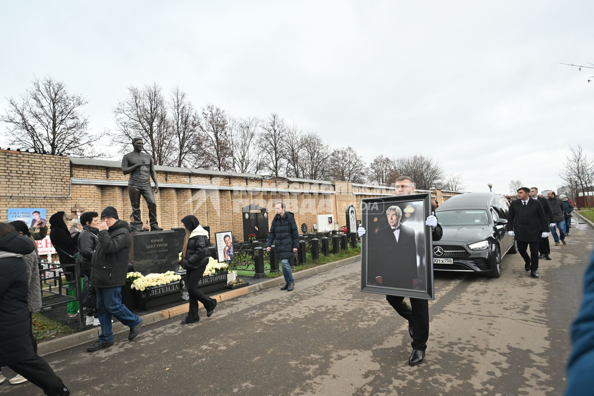 Прощание с телеведущим Юрием Николаевым