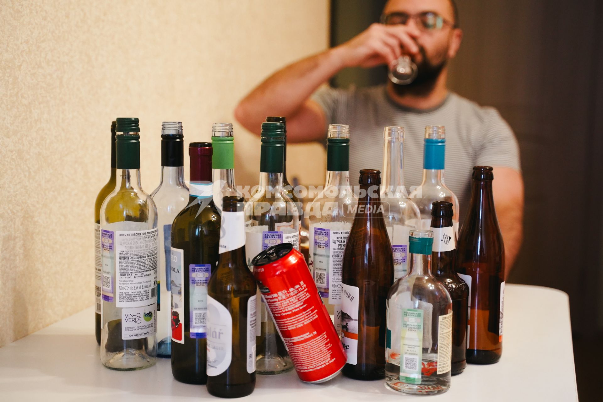 Постановочная съемка на тему алкоголя