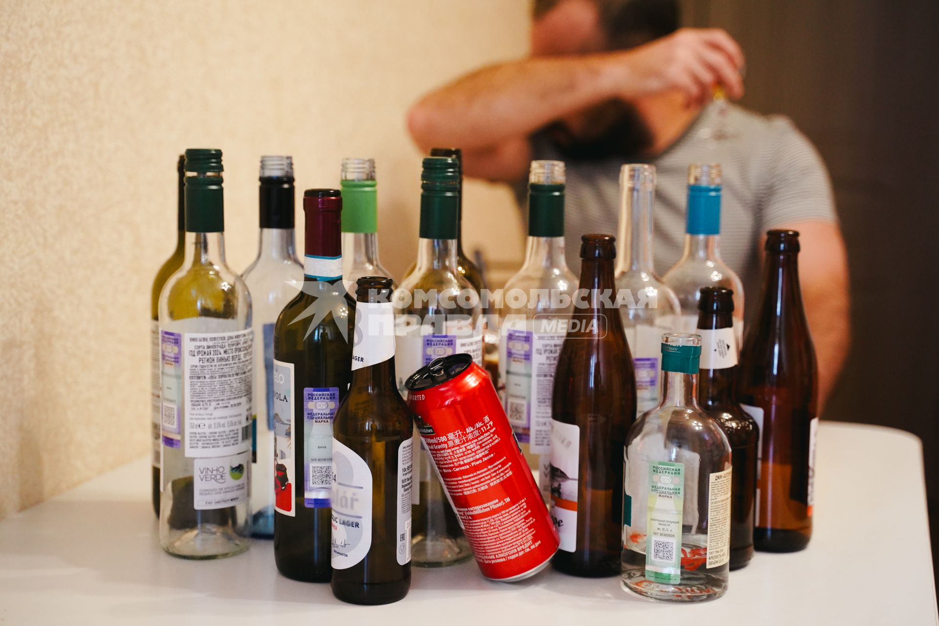 Постановочная съемка на тему алкоголя