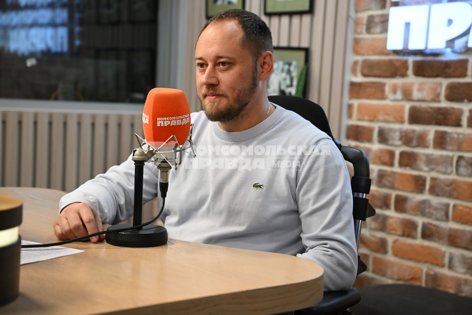 Артем Ткалин на радиостанции Комсомольская правда\"