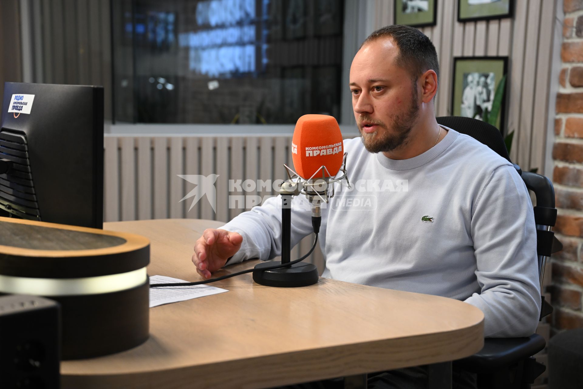 Артем Ткалин на радиостанции Комсомольская правда\"