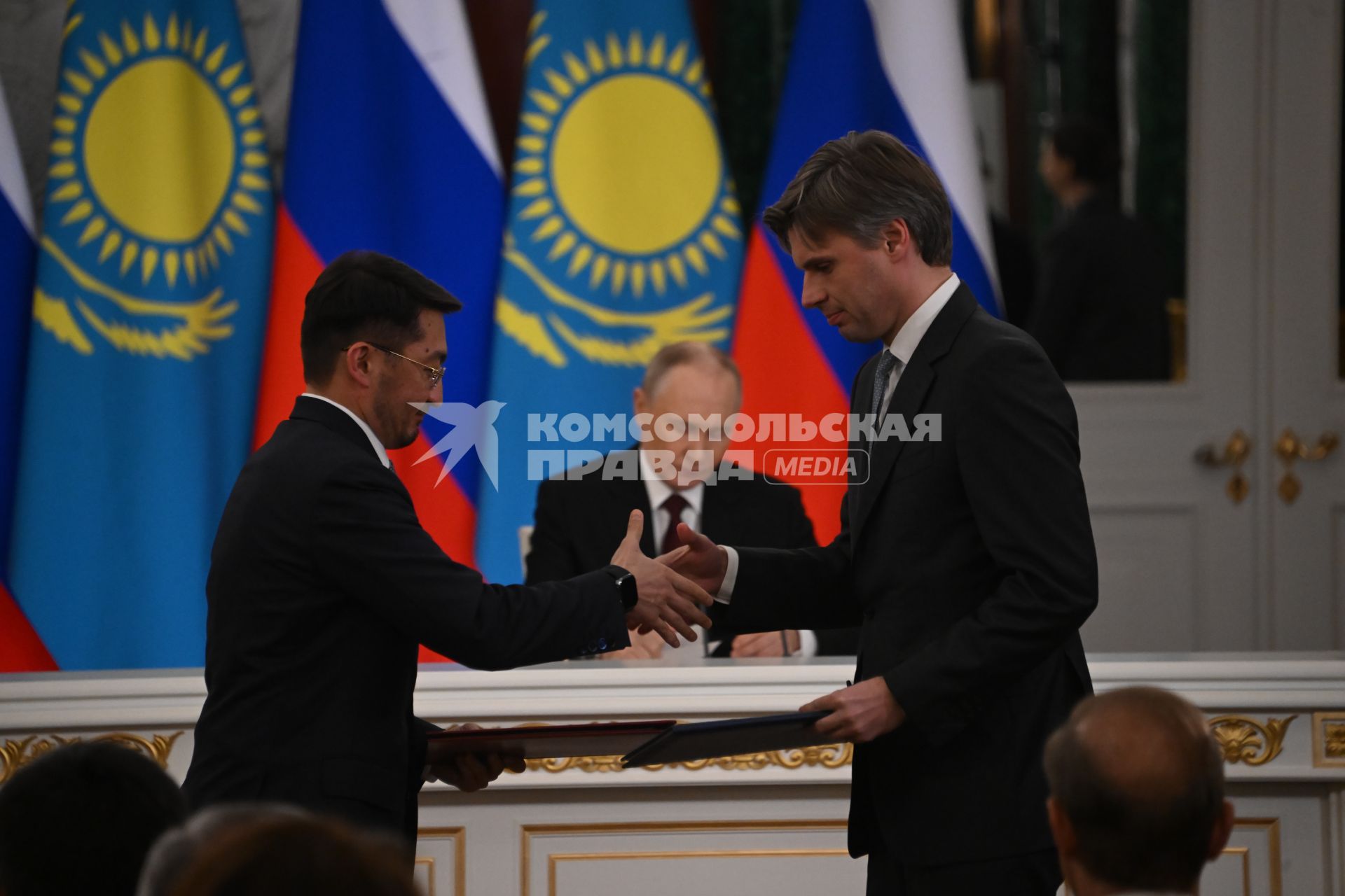 Встреча президента России Владимира Путина с президентом Казахстана Касым-Жомартом Токаевым