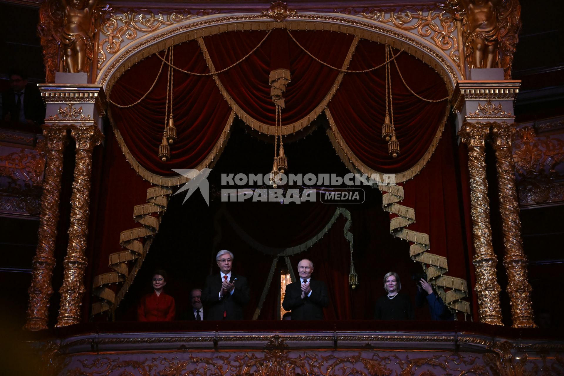 Гала-концерт мастеров искусств Казахстана в Большом театре