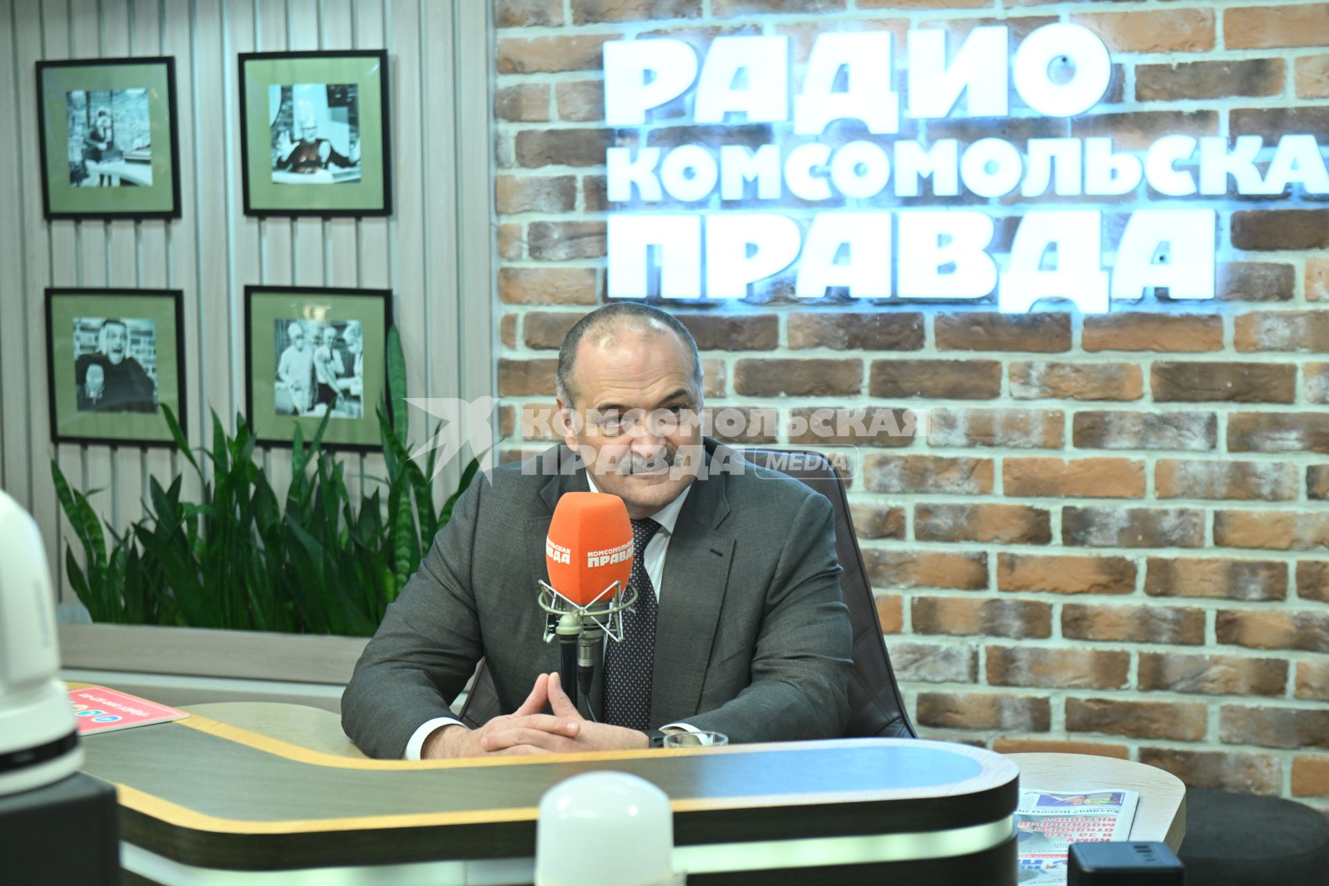 Сергей Меликов на радиостанции \"Комсомольская правда\"