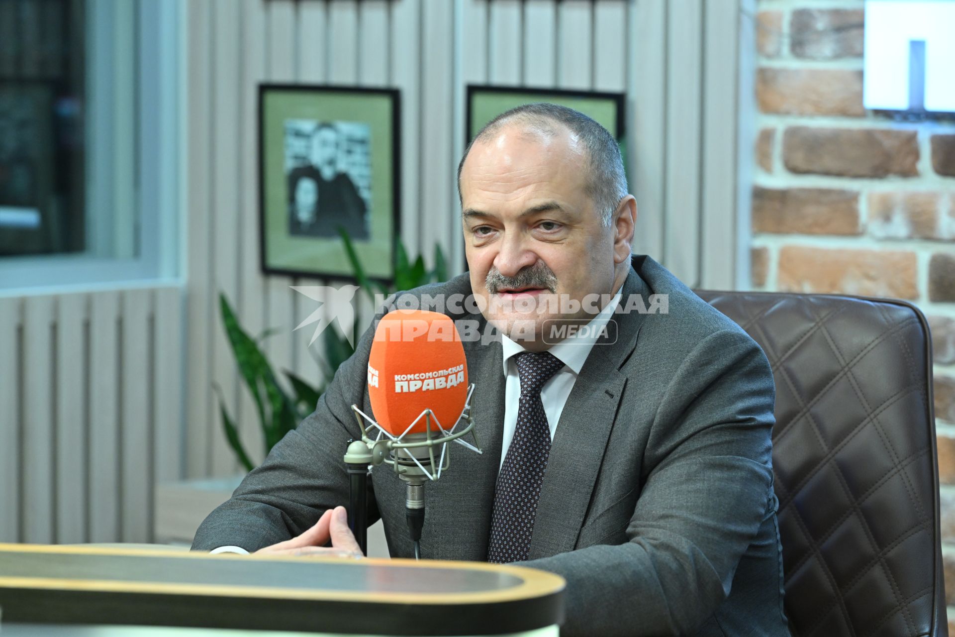 Сергей Меликов на радиостанции \"Комсомольская правда\"