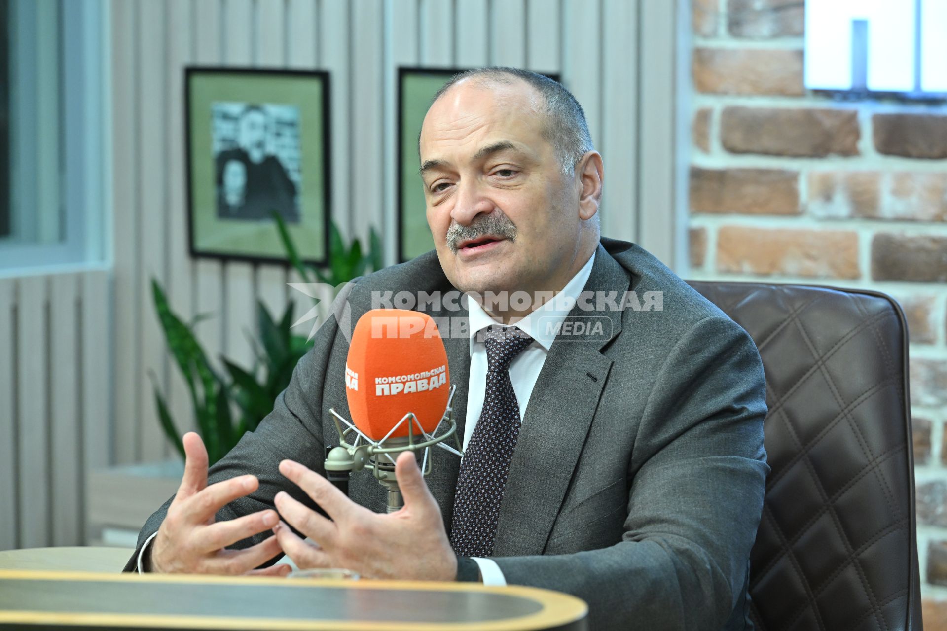 Сергей Меликов на радиостанции \"Комсомольская правда\"