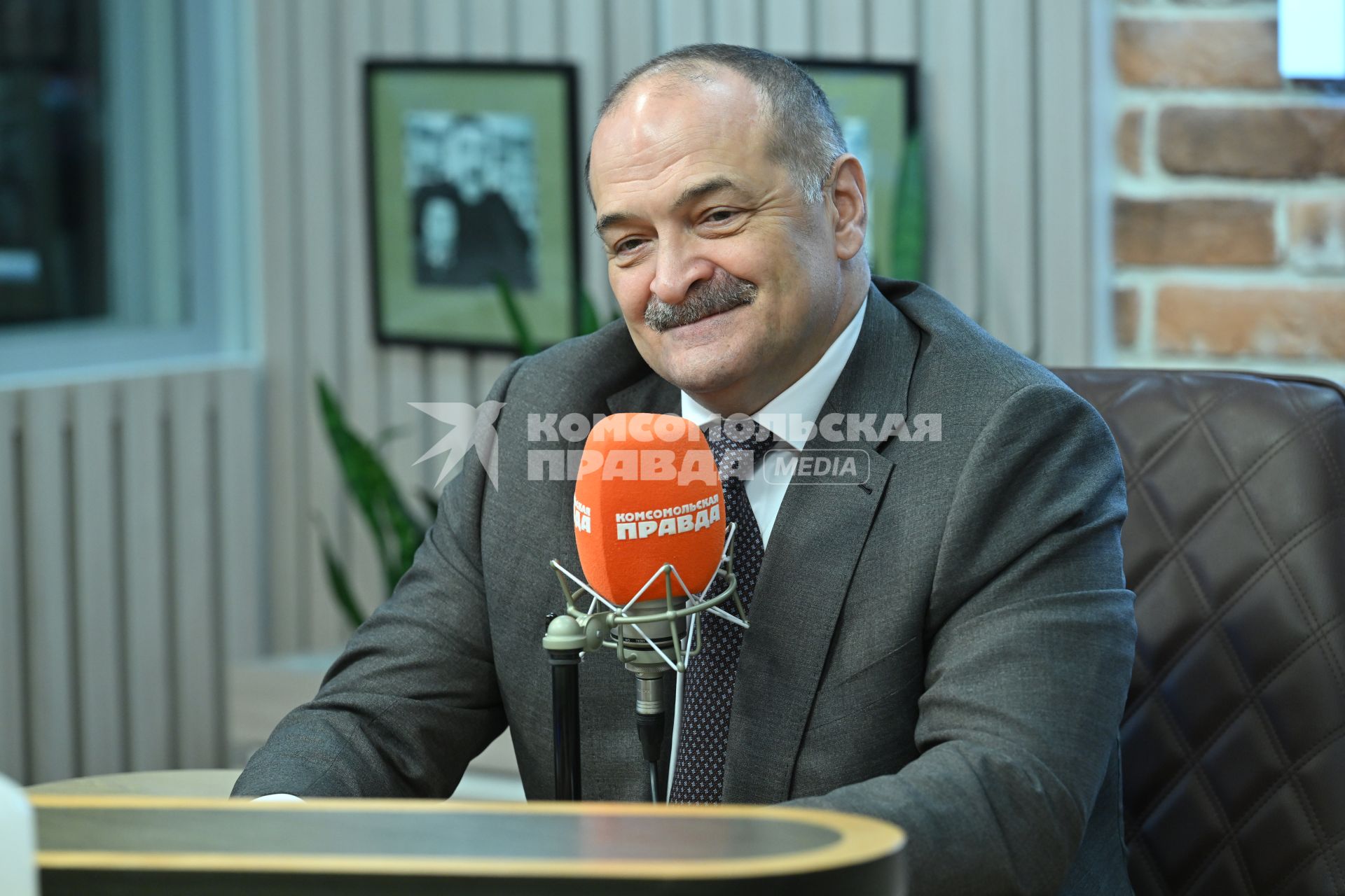 Сергей Меликов на радиостанции \"Комсомольская правда\"
