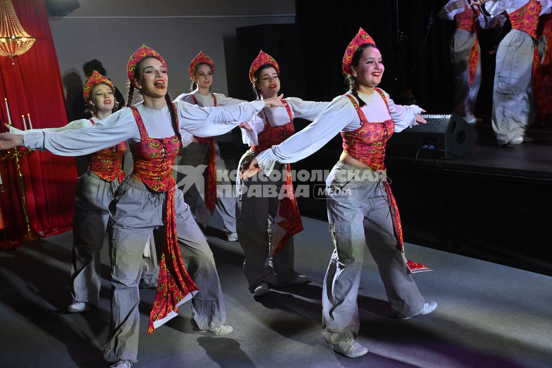 Студенческий фестиваль в творческой резиденции Молодежь Москвы. Родина\"