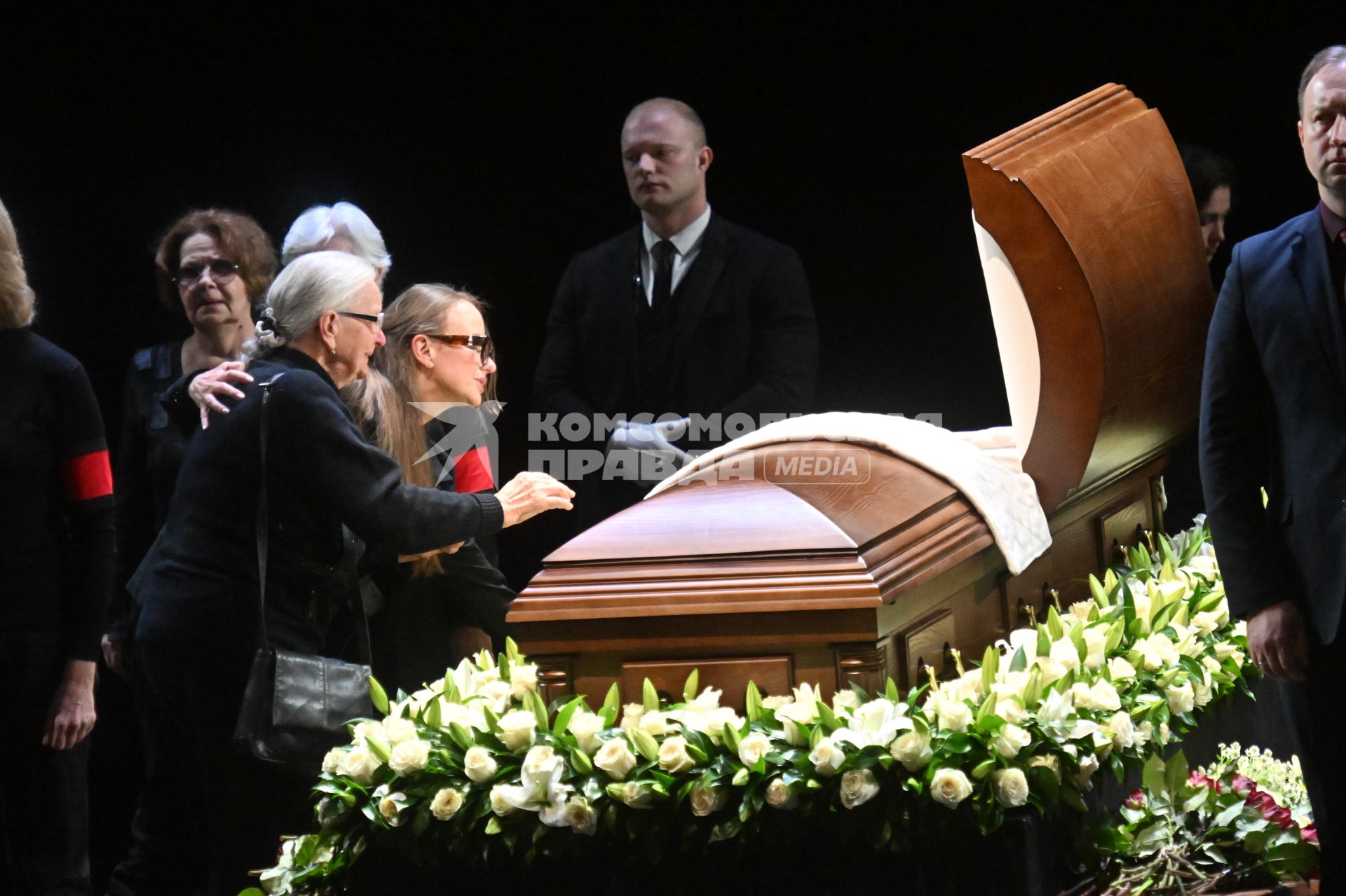 Прощание с актером Владимиром Симоновым в Москве