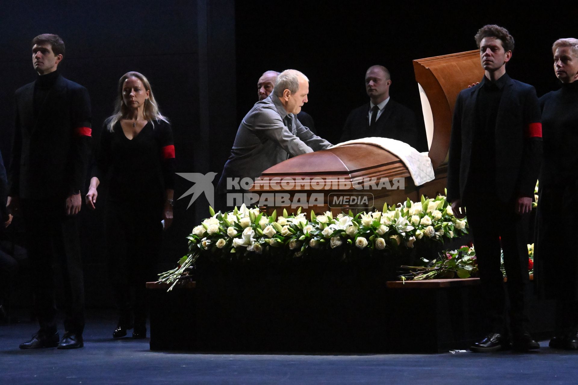 Прощание с актером Владимиром Симоновым в Москве