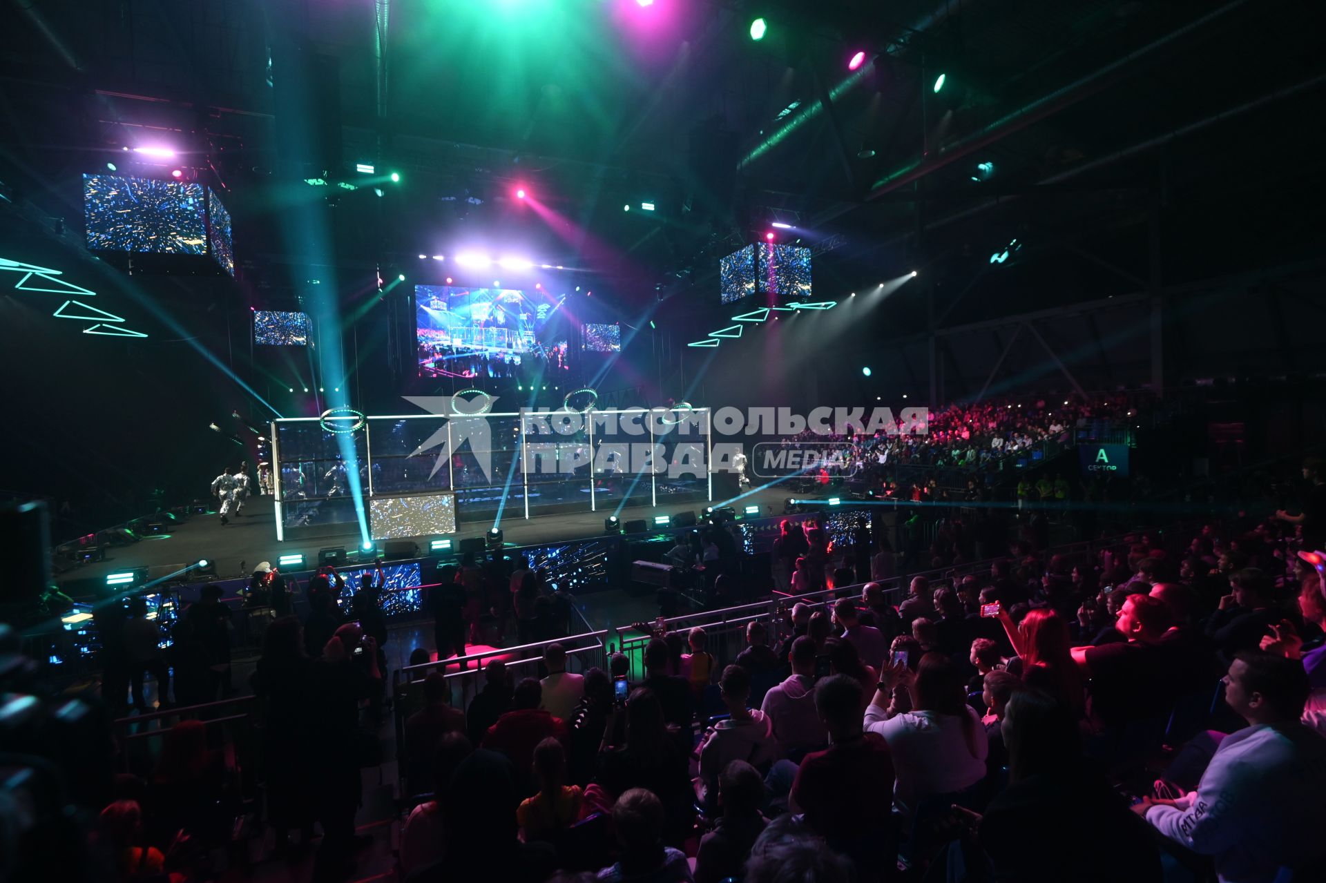 Международный чемпионат \"Битва роботов\" в Екатеринбурге