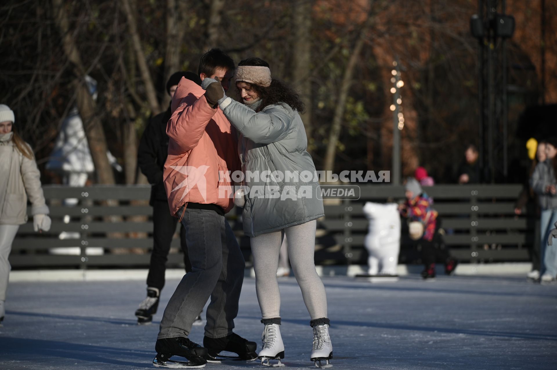 Первый каток в Петербурге начал работать в Новой Голландии