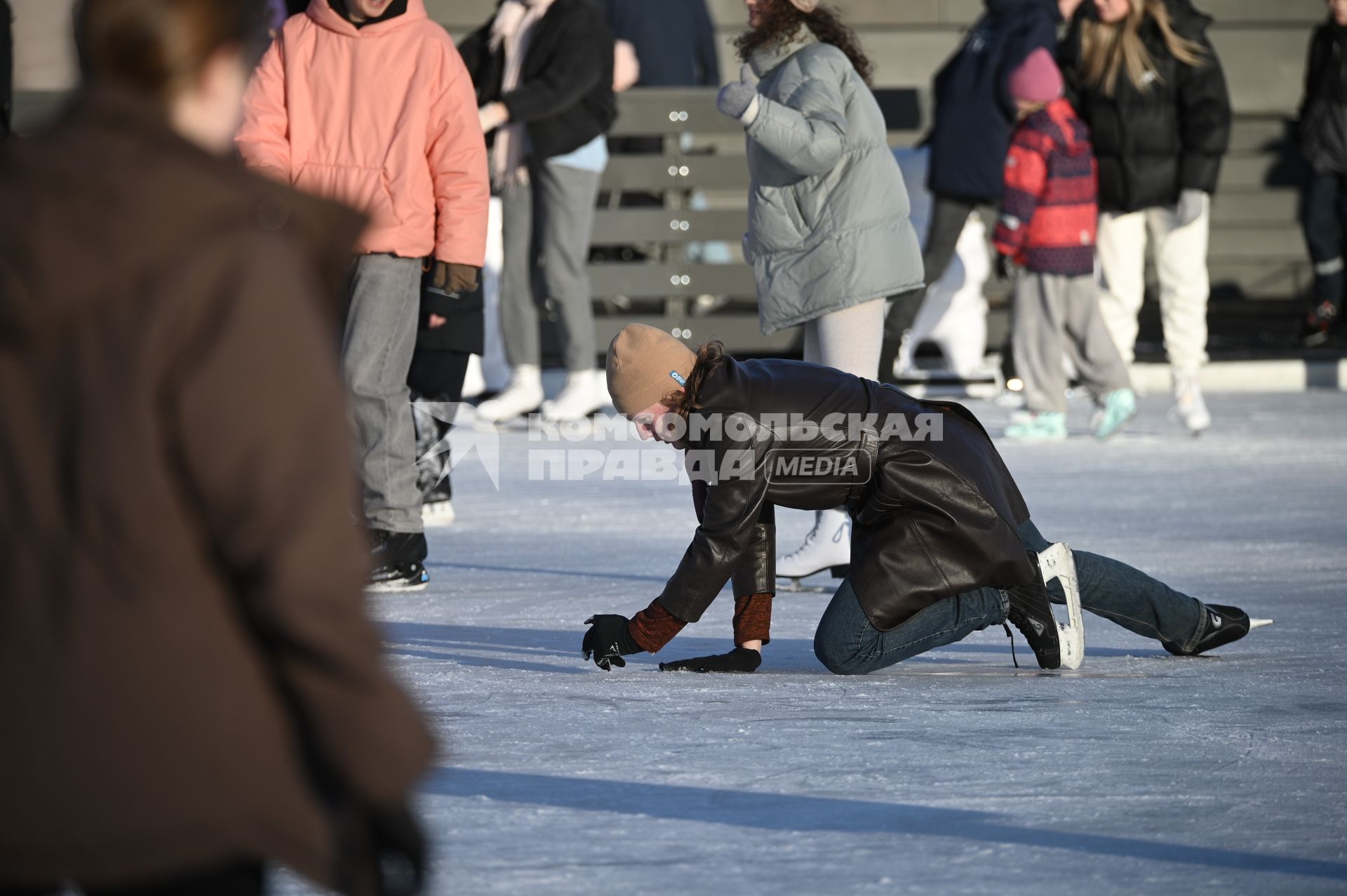 Первый каток в Петербурге начал работать в Новой Голландии