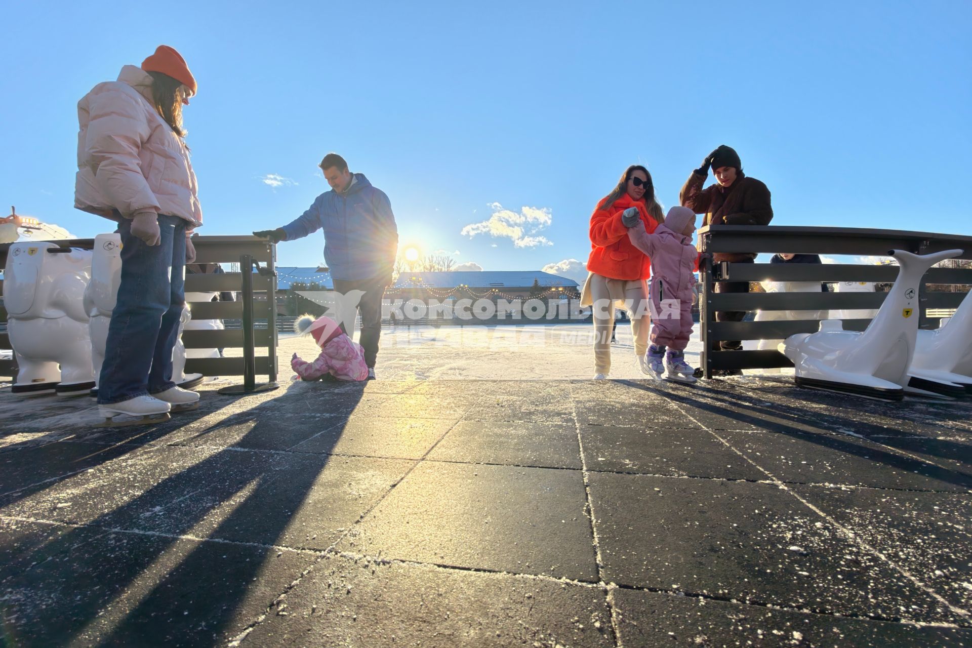 Первый каток в Петербурге начал работать в Новой Голландии