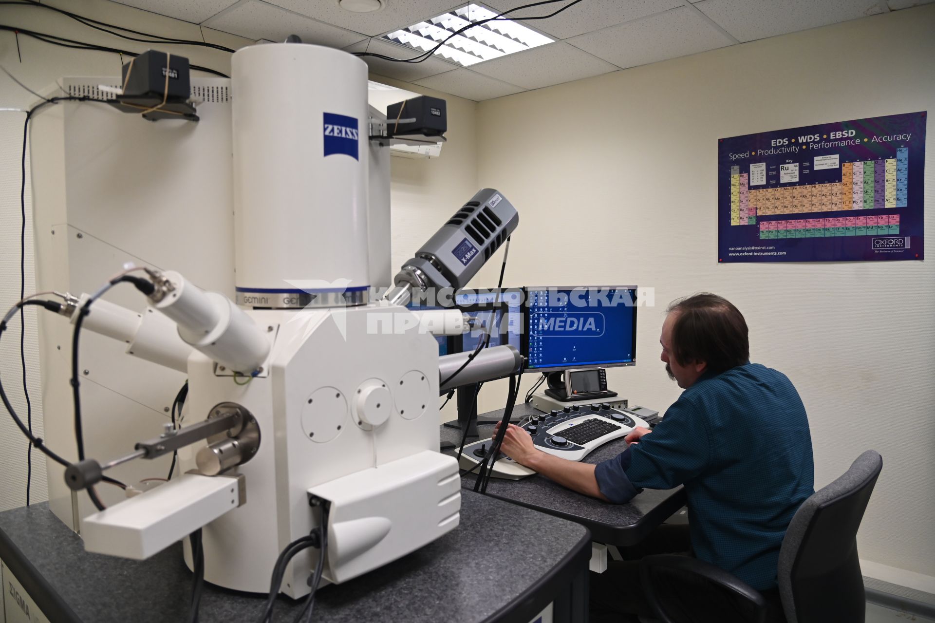 Фрагмент метеорита, упавшего 27 октября в Новгородской области, привезли в Екатеринбург