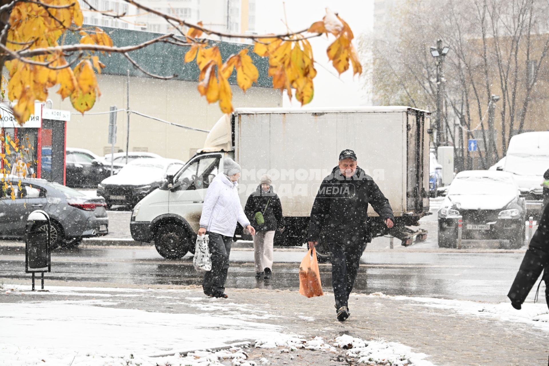 Первый снег в Москве