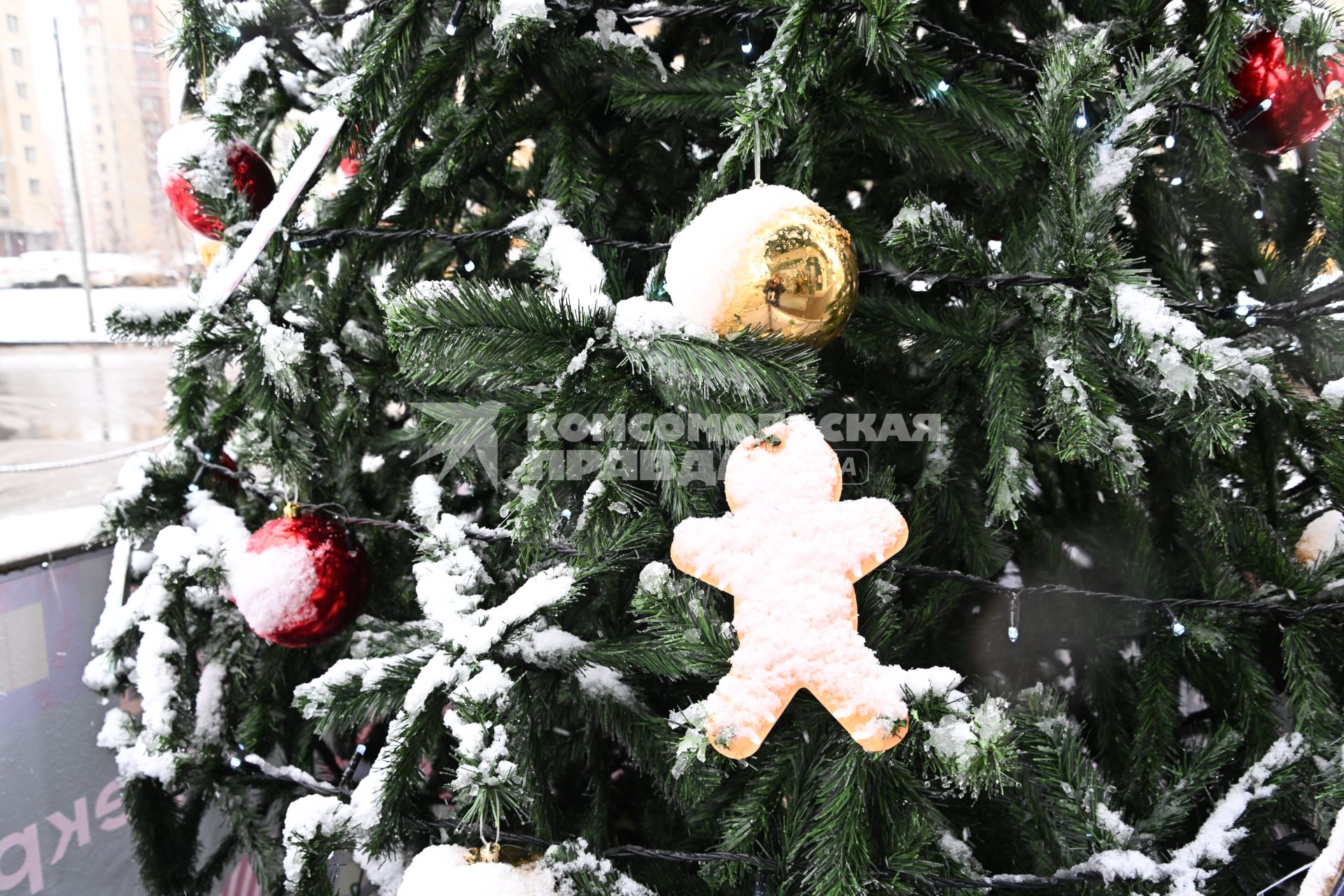 Первый снег в Москве