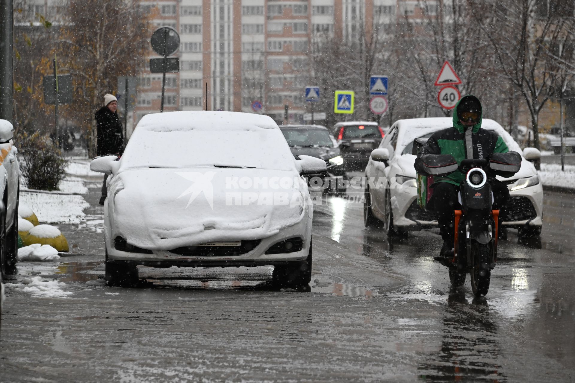 Первый снег в Москве