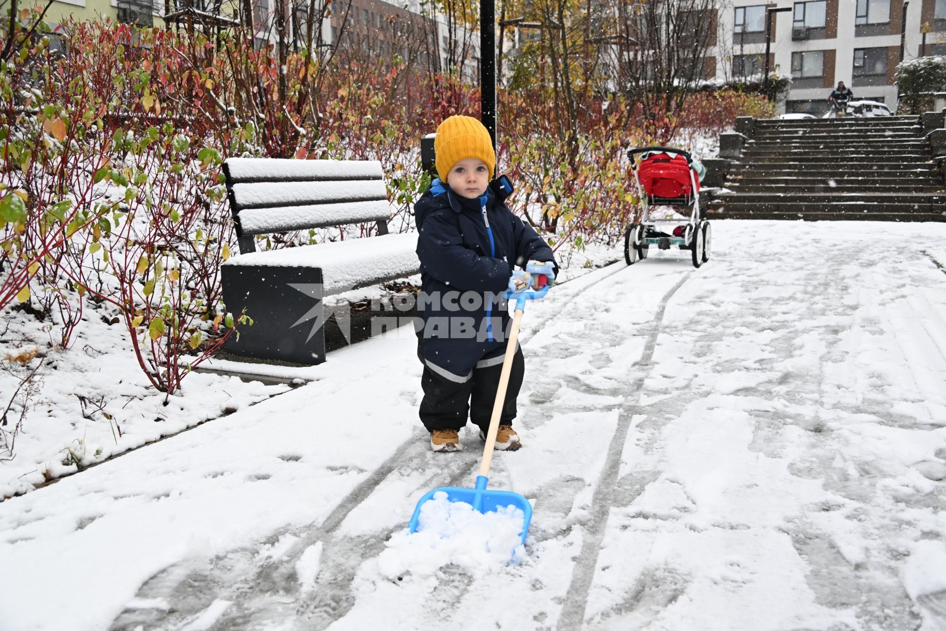 Первый снег в Москве