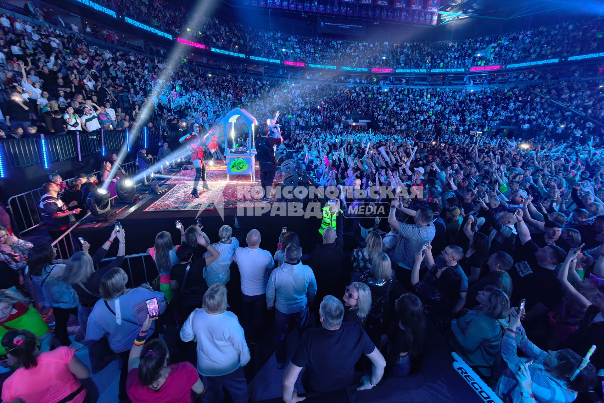 Супердискотека 90-х в Санкт-Петербурге